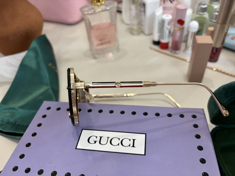 Продам очки солнечные качество супер