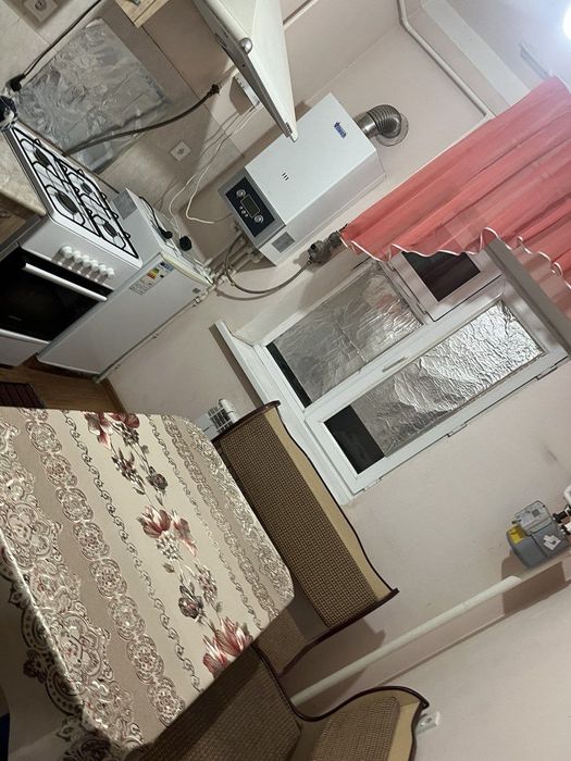 Olmaliq shaharda G'ishtli Dom oydinga Bozori Qoqon Bozoriga 300metr