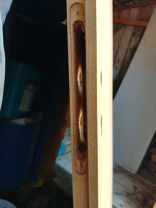 Ușa de lemn pentru interior