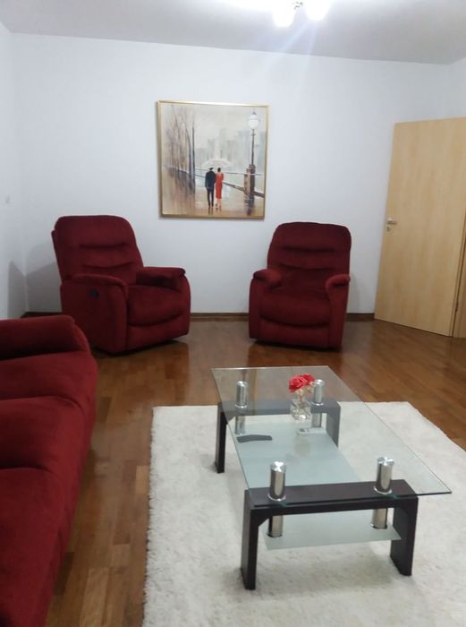 Vând apartament cu 3 camere