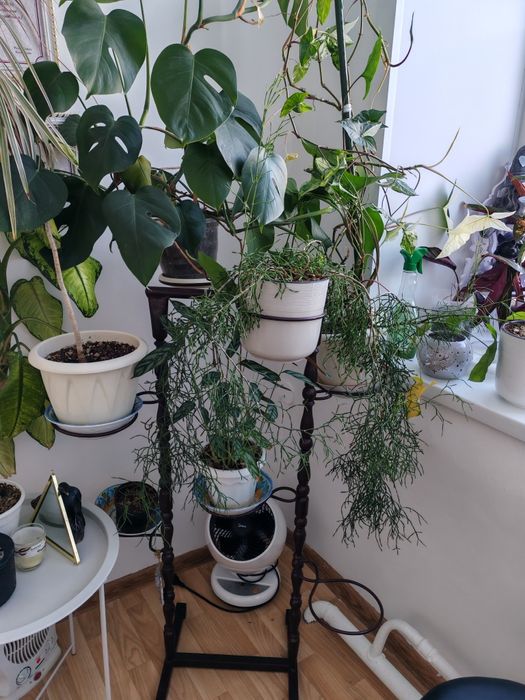 Стойка для цветов