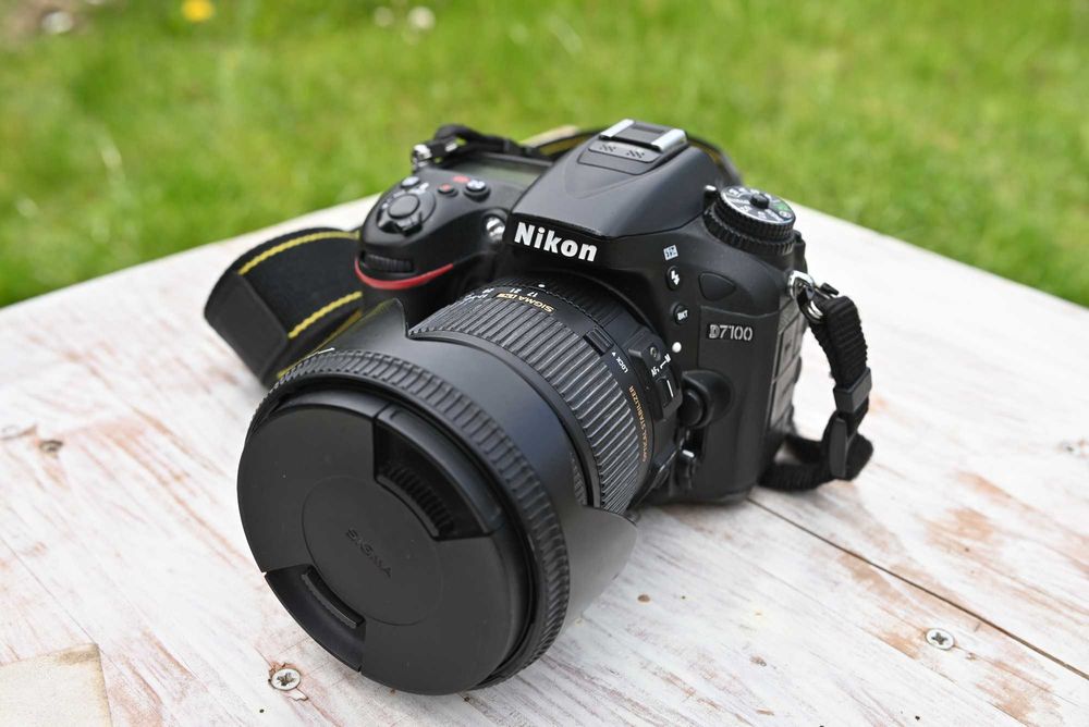 KIT FOTO NIKON D7100 cu Sigma 17-50/ 2.8 Ex