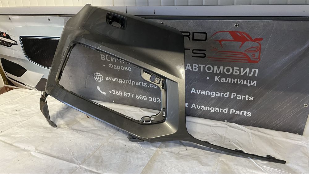 Десен ъгъл от ореден ъгъл Audi Q7 (2017-2019)