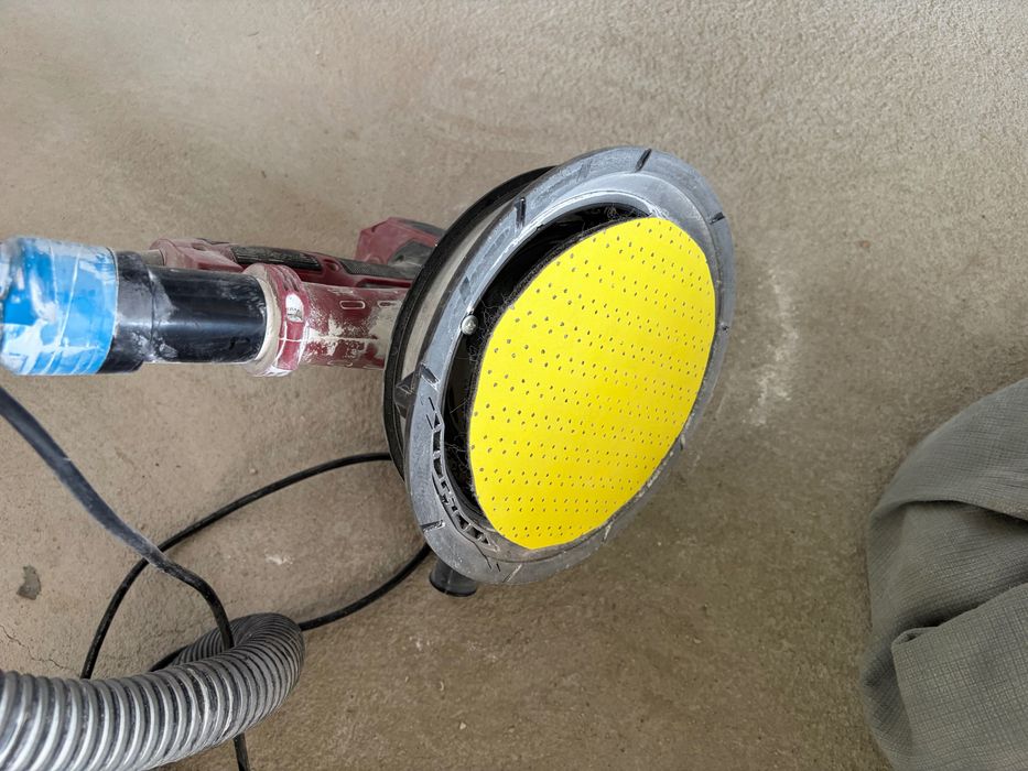 Шлайфмашина за стени и тавани Raider RD-DS09 2LED 950W Ø180мм