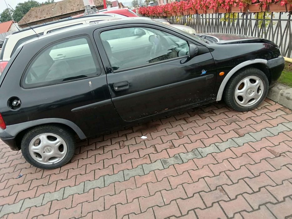 Vând Opel Corsa 1.2 benzina