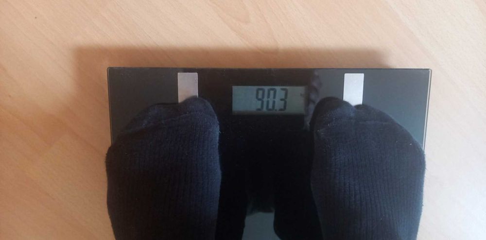 Продавам кантар.