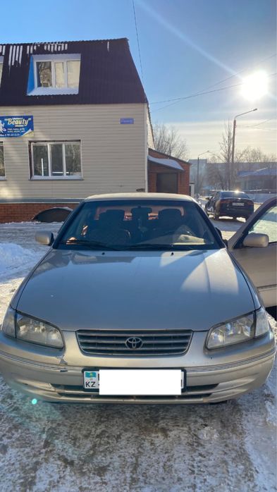 Продам camry 20