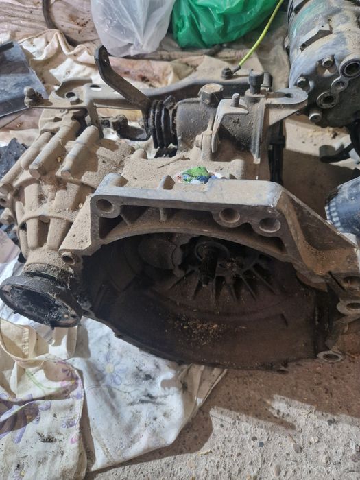 Запчасти на ГОЛ ЬФ2