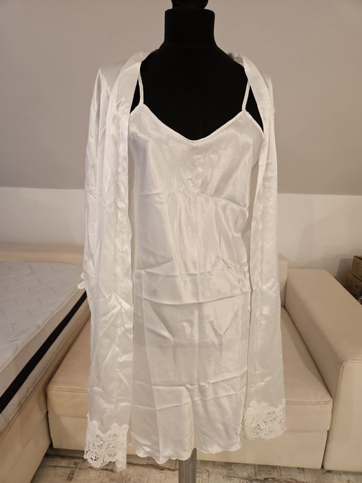 Capot mireasa compleu satin