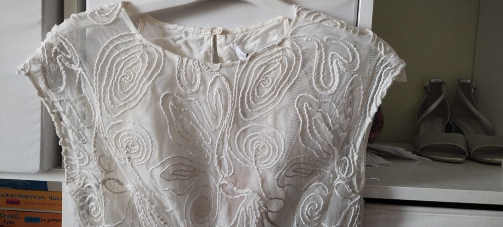 Продам новое платье для девочки