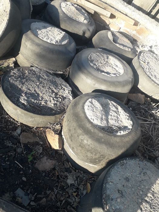 Продам тумбы под фундамент