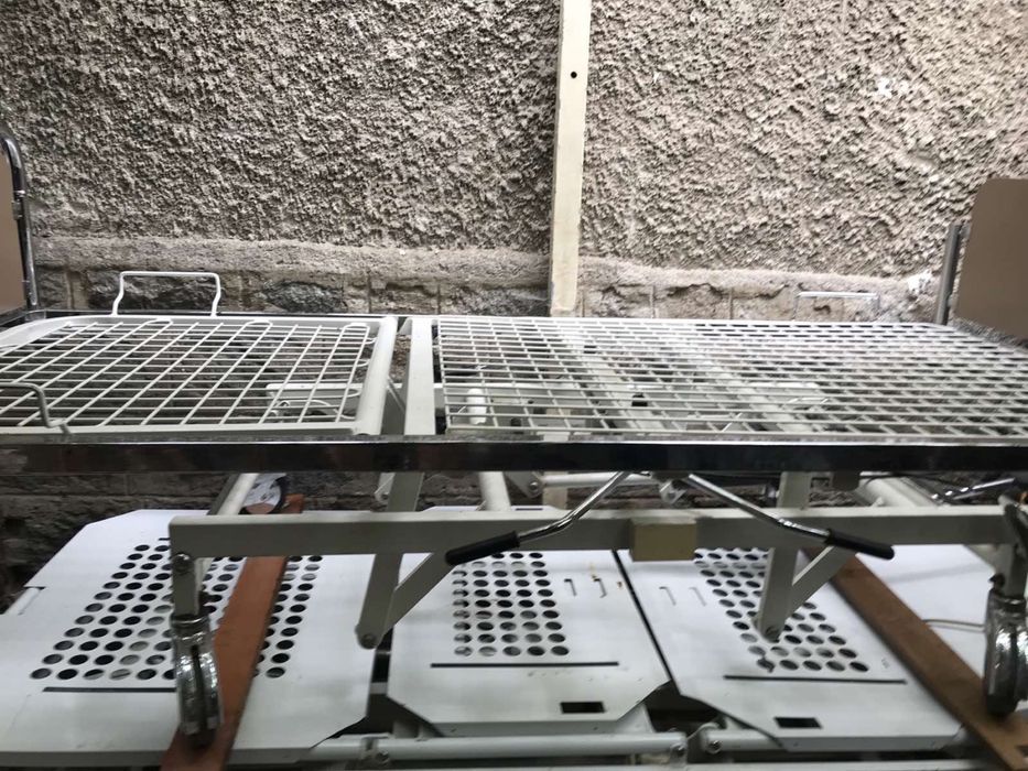 Болнични легла