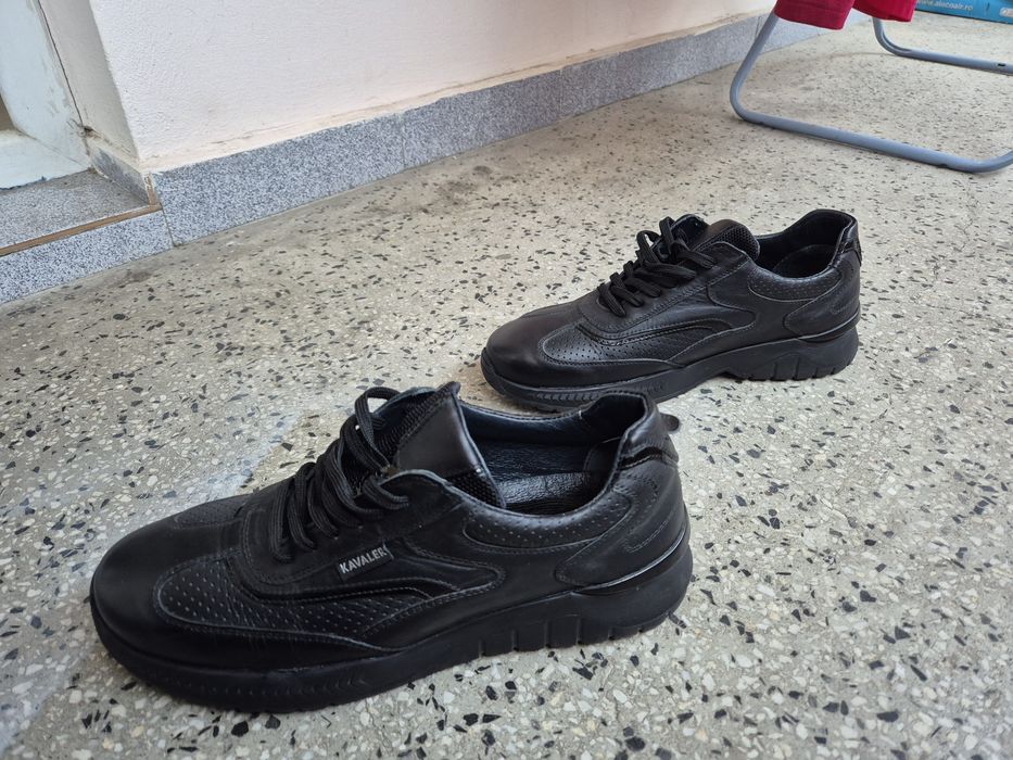 Мъжки спортно-елегантни сникърси Кавалер