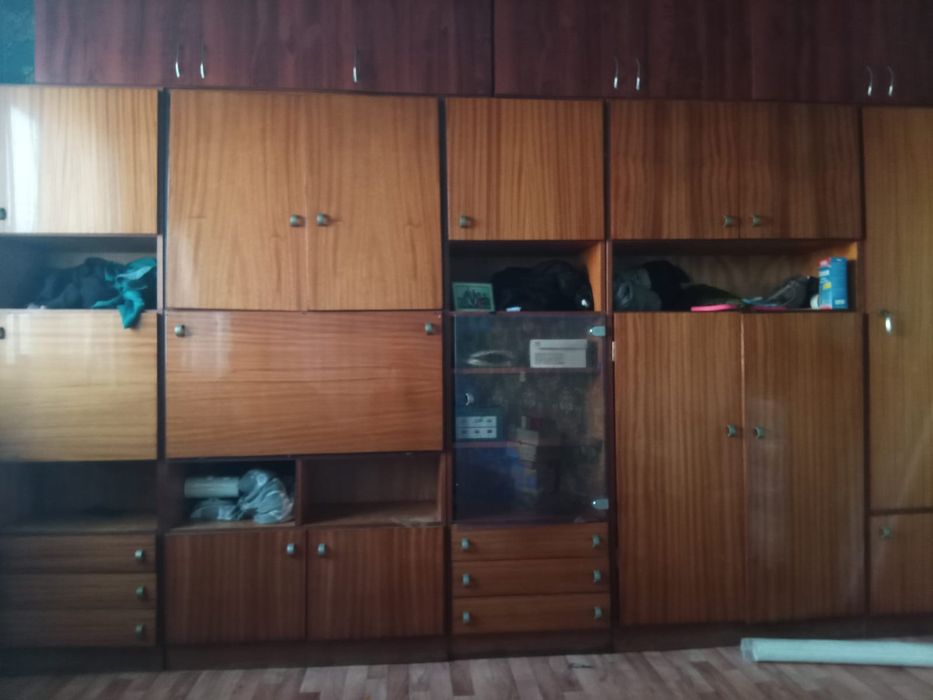Срочно продам старый гарнитур