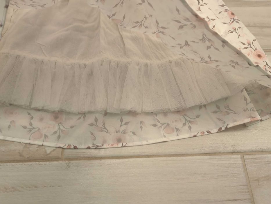 Нежна рокля и пола