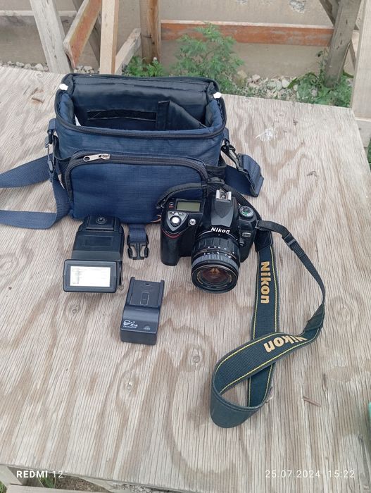 Фотоаппарат профессиональный Nikon D70