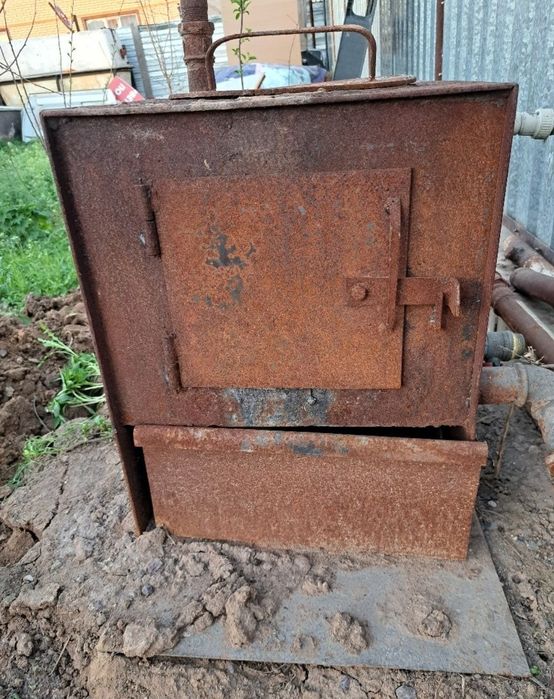 Железный топка на угле