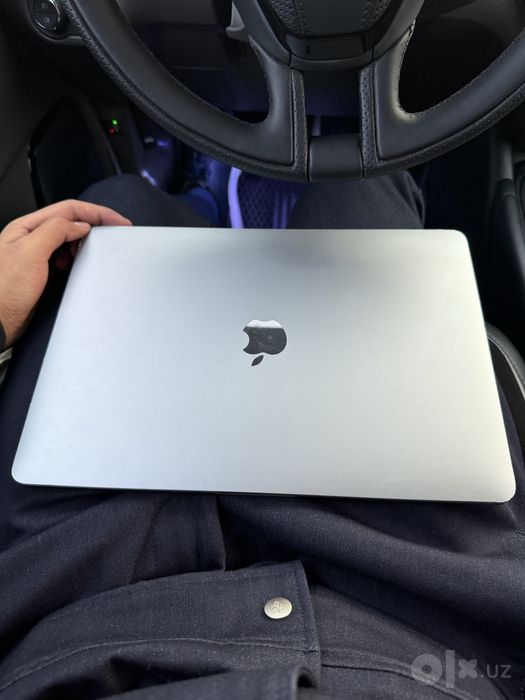 Macbook pro 15inch holati yaxshi