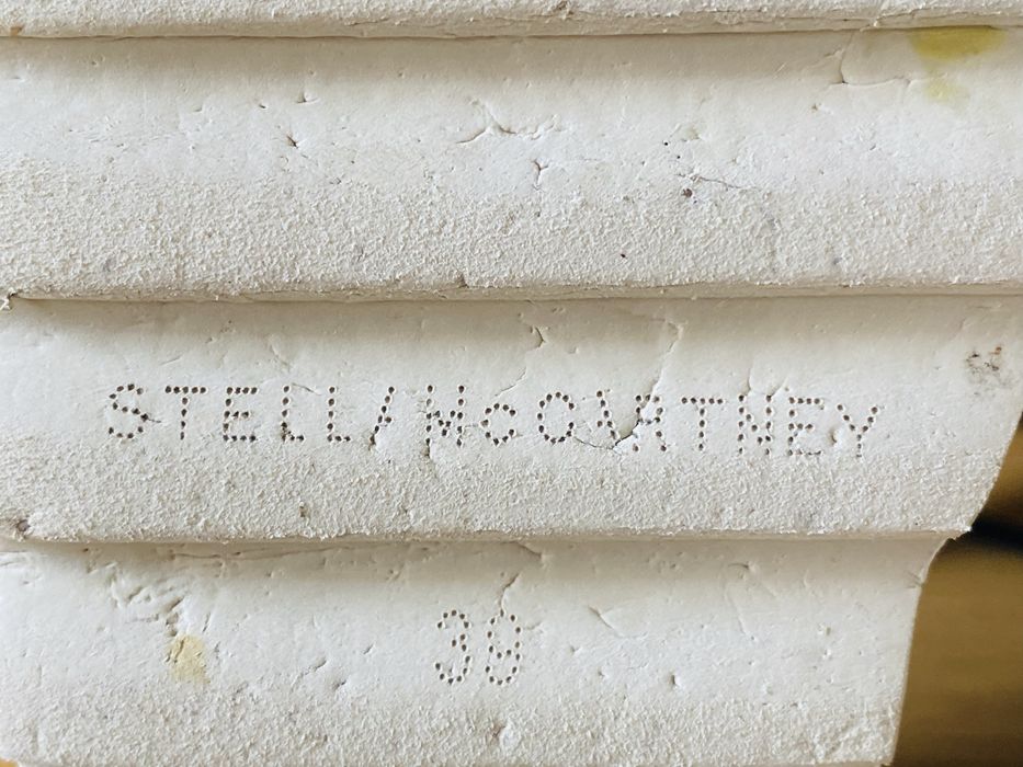 Stella  Mc Cartney  ,  номер  39