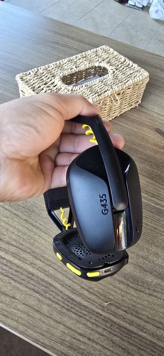 Casti Logitech G435