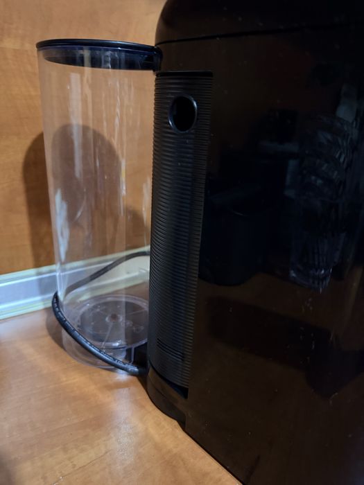 Кафемашина Nespresso Vertuo plus