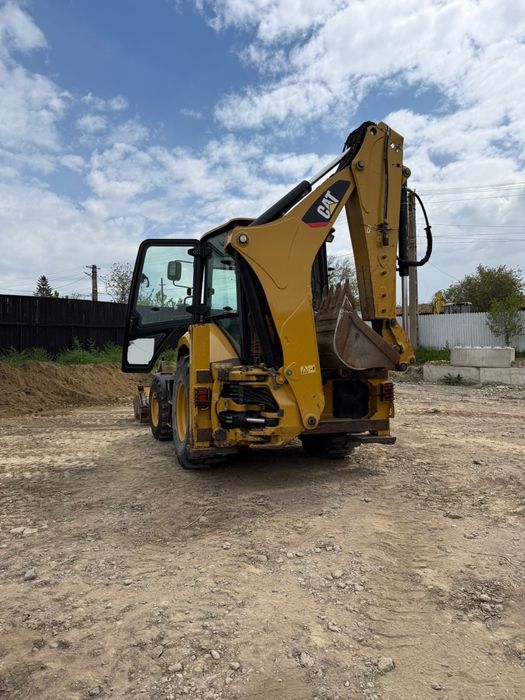 Buldoexcavator Caterpillar!!