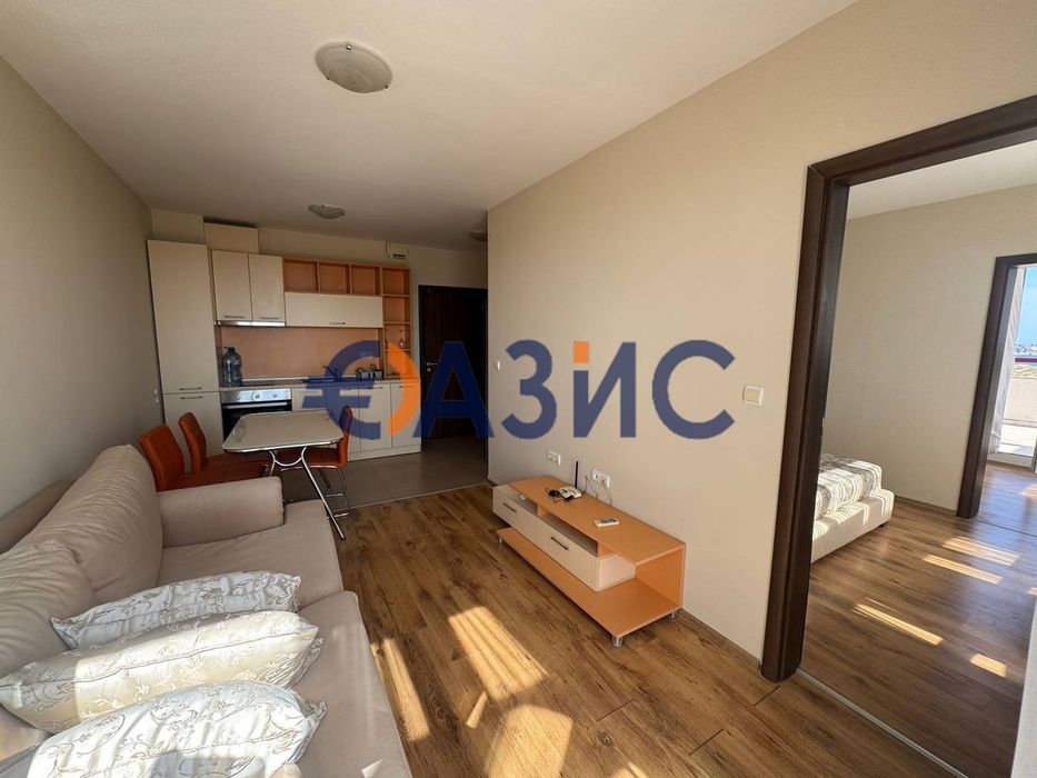 Видов апартамент с 2 спални и голяма тераса в" Кабана Бийч Клуб",