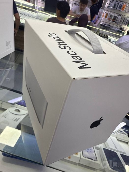 Mac studio M4 Max 128/1Tb
