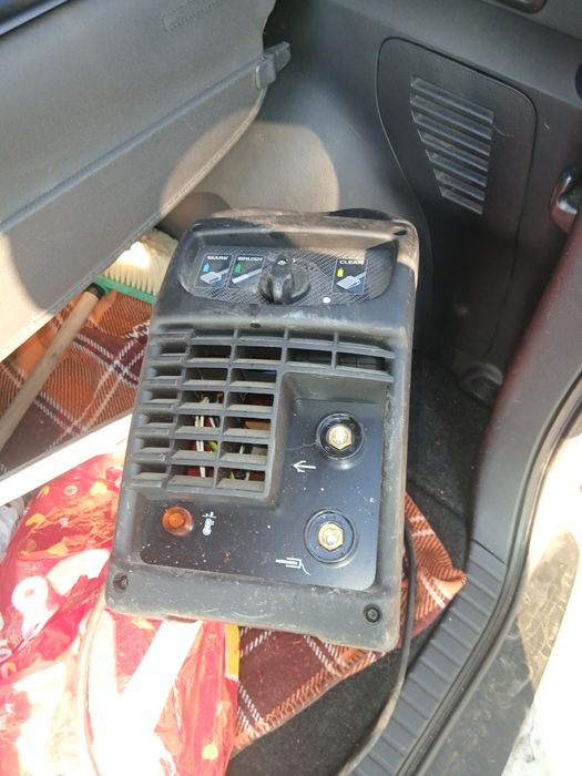 Уред за шлафане и  полиране на неръждаема заварка .