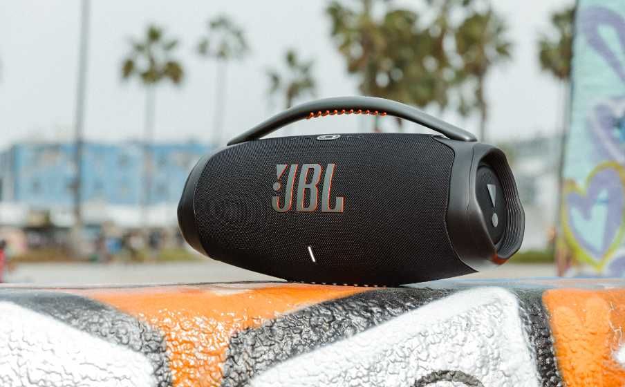 JBL Boombox 3 — мощная портативная колонка с басом. Есть доставка