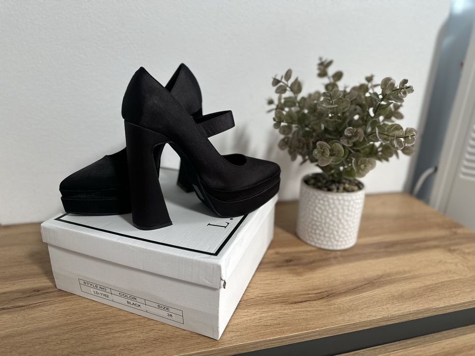 Pantofi noi dama tip stiletto