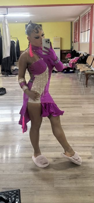 Рокля за спортни танци