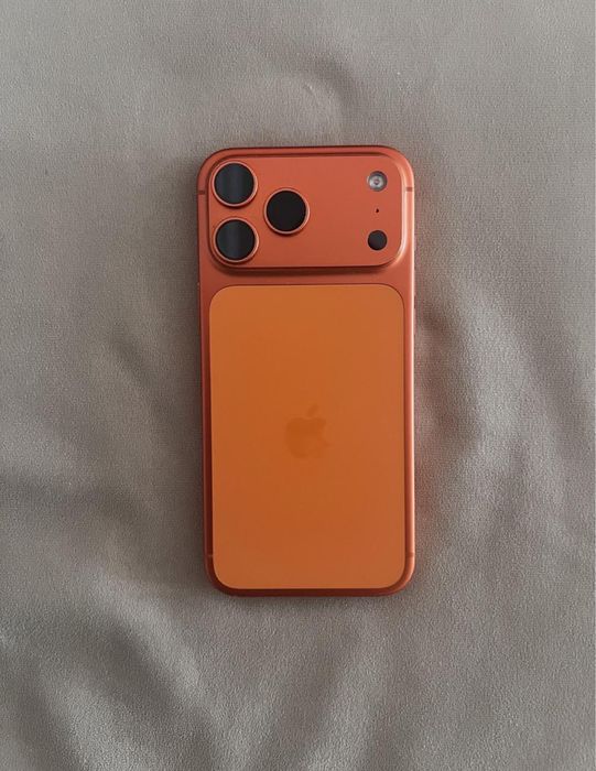 Срочно продаю Iphone 17