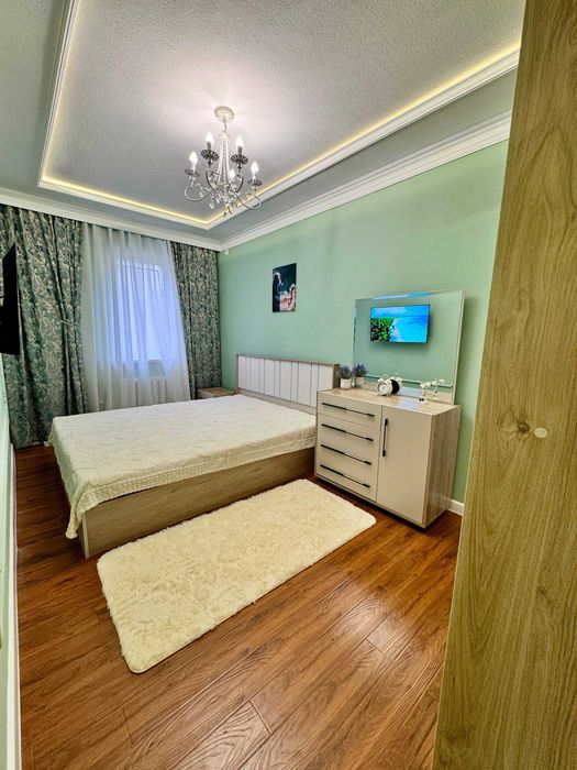 Продается квартира в Мирза Улугбекском районе 3х комнат  4-этаж. 75м2