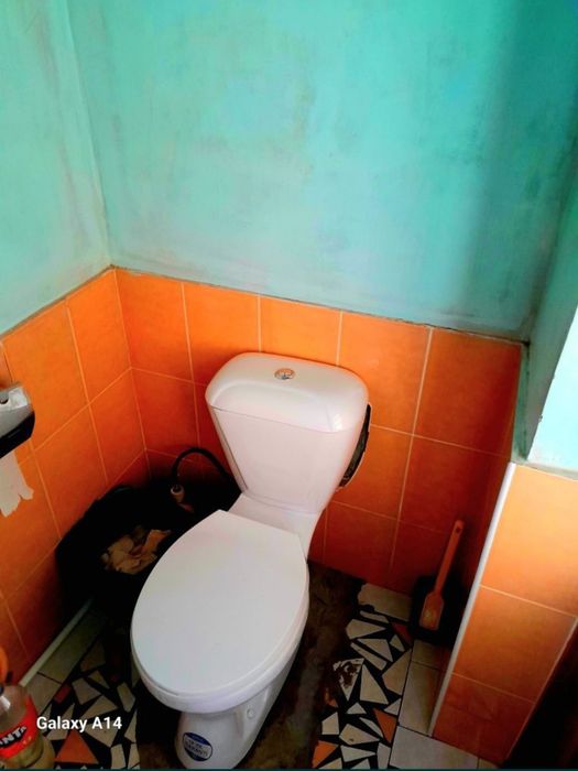 Chilonzor 20da kvartira bor bollarga srochni 2 kishi kerak