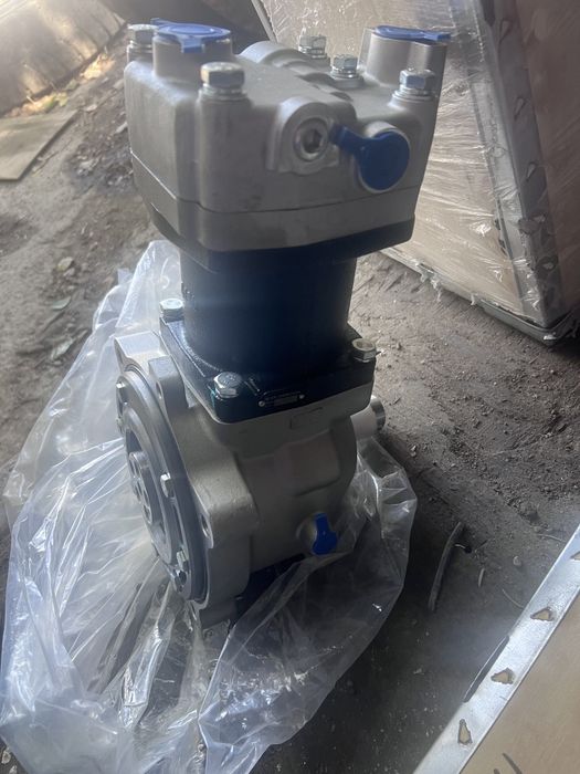 Продам компрессор от Isuzu CYZ51