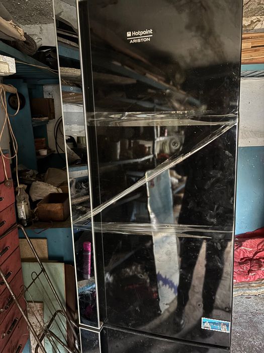 Продам б/ у холодильник Hotpoint Ariston