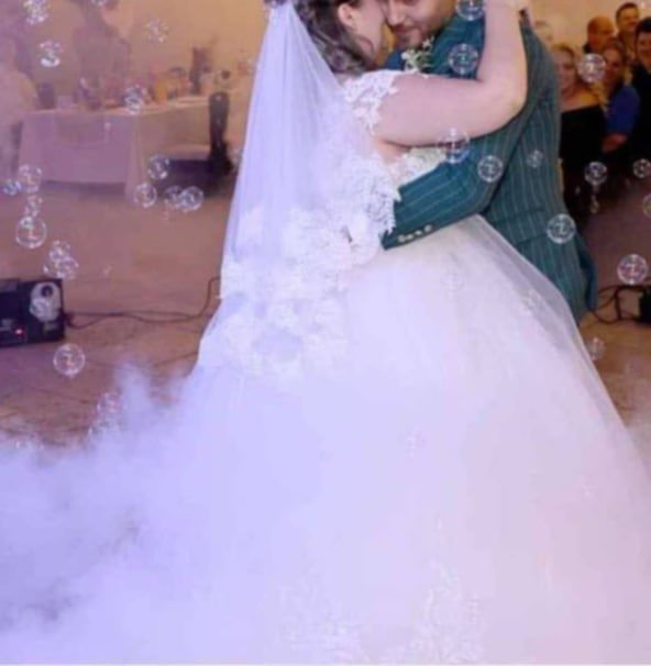 Vând rochie de mireasa