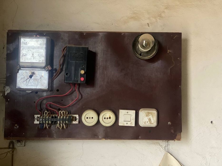 Продаеться  Гараж                    Договорная