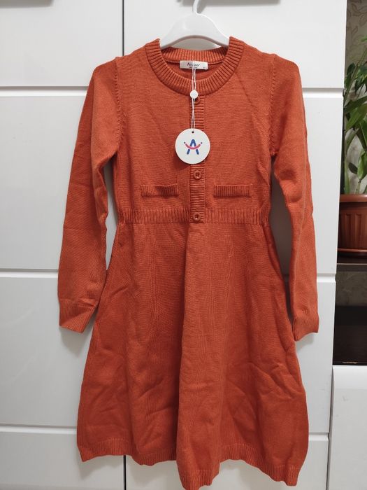 Продам детские платья