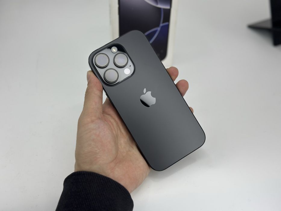 Телефон Айфон Apple 16 Pro EAC 128 Gb 100 аккум