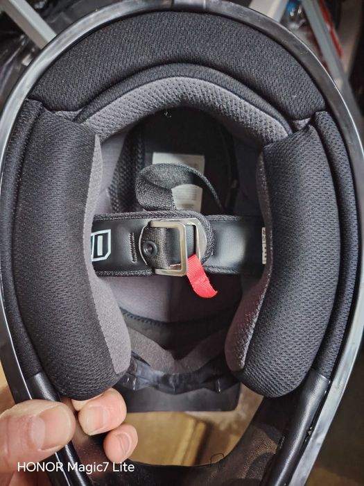 Каска за мотор DBG