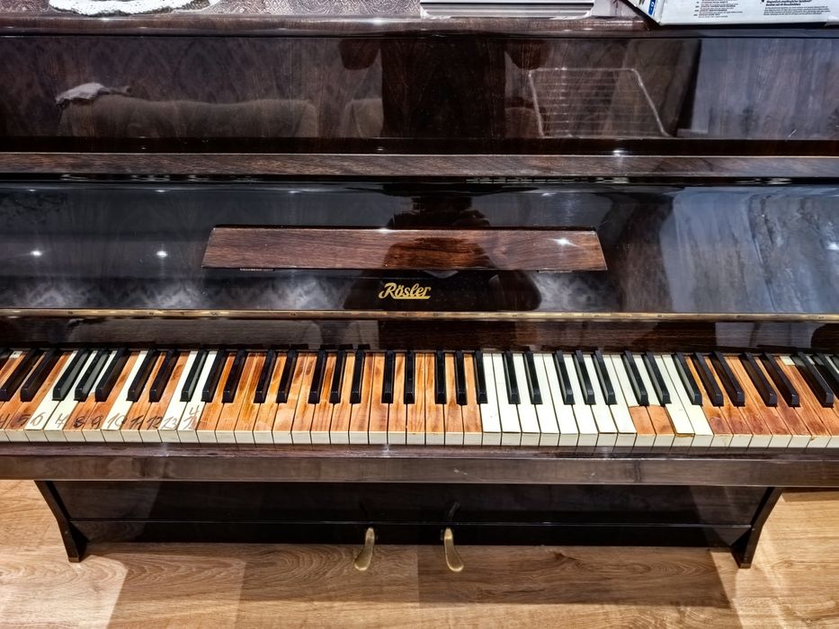 Продам немецкое пианино
