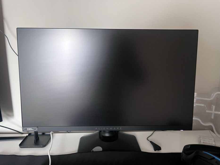 Монитор AlienWare в гаранция
