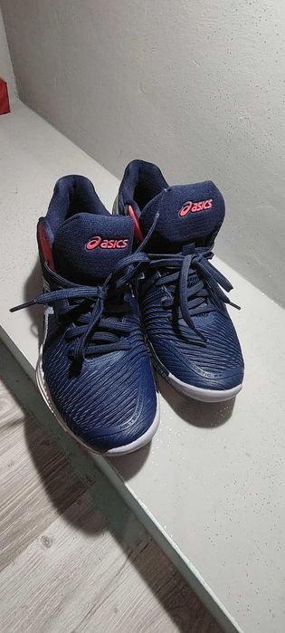 Оригинални дамски маратонки Asics