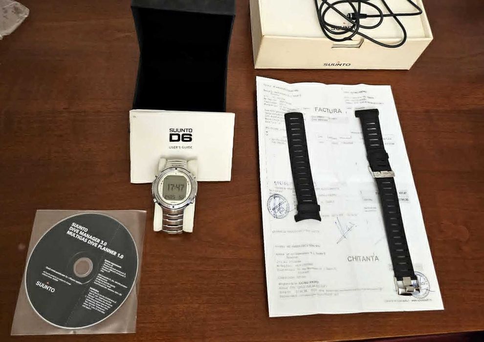 Ceas computer de scufundări Suunto D6 – set complet, cutie, acte, cablu, curea rezervă