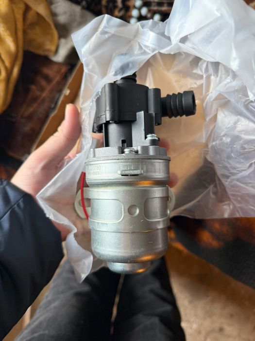 Продам доп насос новый