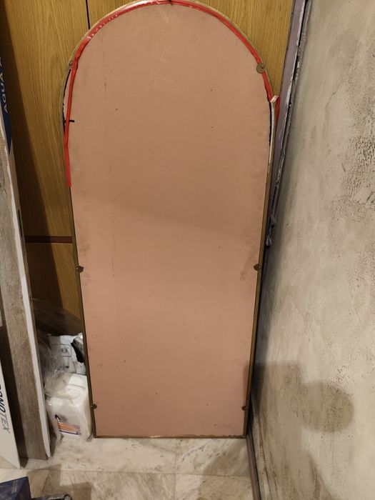 Огледало за стена