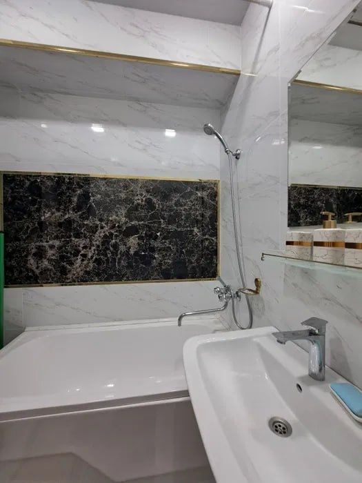 Сдаётся квартира Рынок УНИВЕРСАМ 3-комнат р-н Юнусабад-4