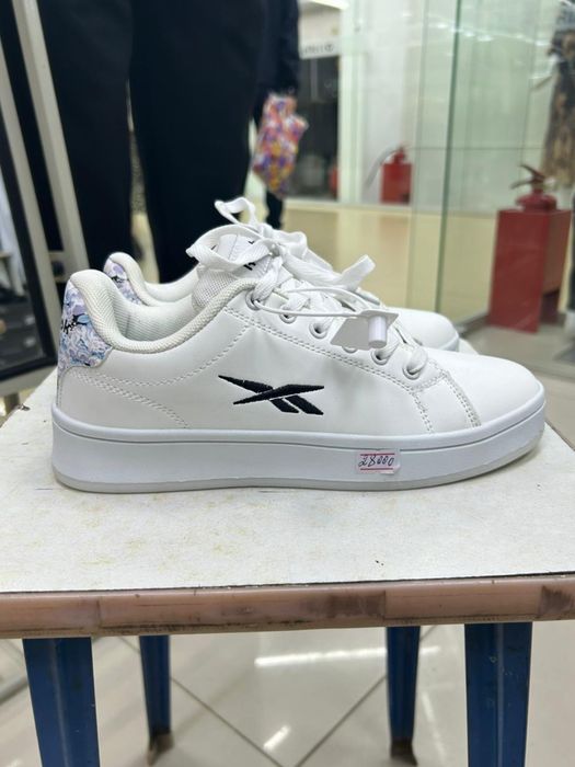 Red book кроссовки